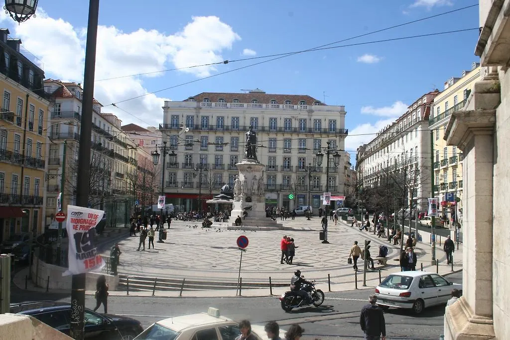 דירות ליסבון Chiado 16 פורטוגל